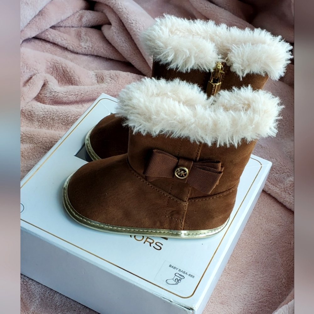 LikeNew in Box: Michael Kors Baby Boots
